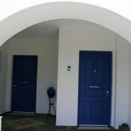Pavlis & Apartment *