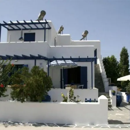 Pavlis & Apartment Parikia (Paros)